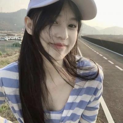 三块广告牌